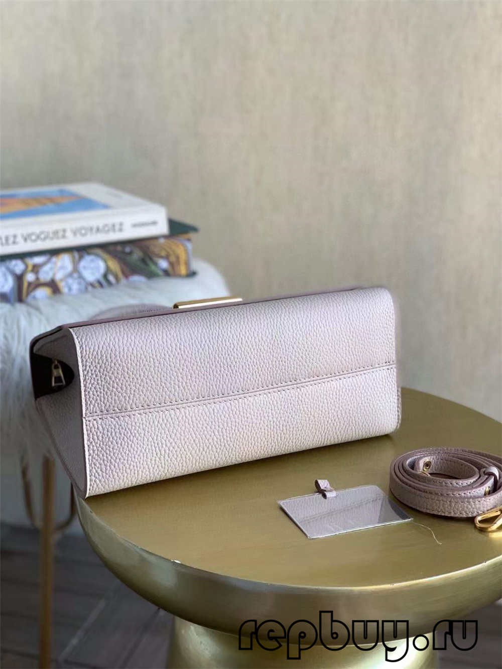 Louis Vuitton M57092 TWIST ONE HANDLE çenteyê kopyakî bi kalîteya top (2022 nûvekirî)-Best Quality Fake Louis Vuitton Bag Online Store, Replica designer bag ru