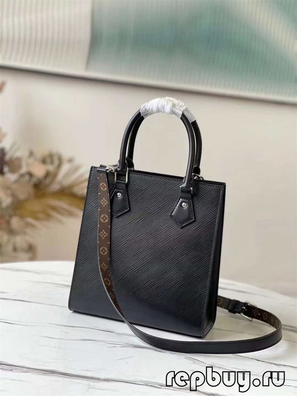 Borsa replica di alta qualità Louis Vuitton M58660 Petit Sac Plat (2022 aggiornato)-Negozio in linea della borsa falsa di Louis Vuitton di migliore qualità, borsa del progettista della replica ru