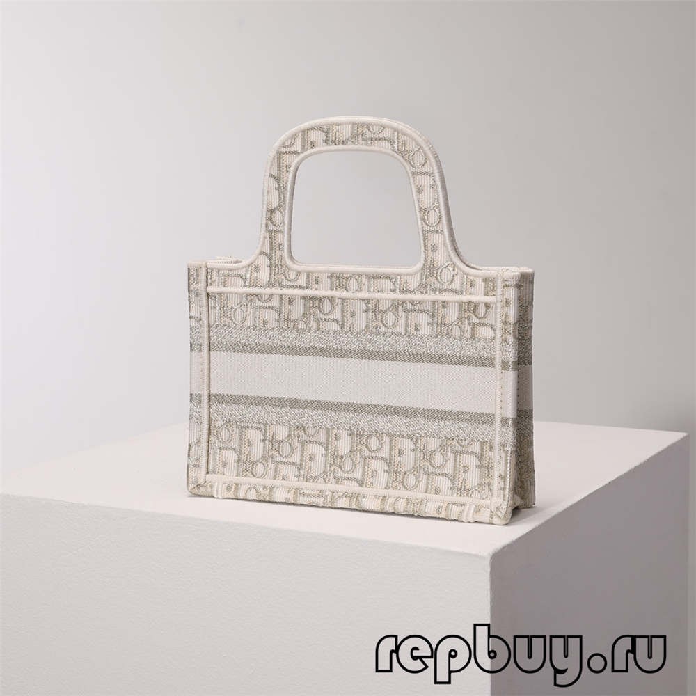 Dior Mini Book Tote çenteyên kopîkî yên çêtirîn kalîteyê (2022 herî dawî)-Best Quality Fake Louis Vuitton Bag Online Store, Replica designer bag ru Dior Mini Book Tote çenteyên kopîkî yên çêtirîn kalîteyê (2022 herî dawî)-Best Quality Fake Louis Vuitton Bag Online Store, Replica designer bag ru