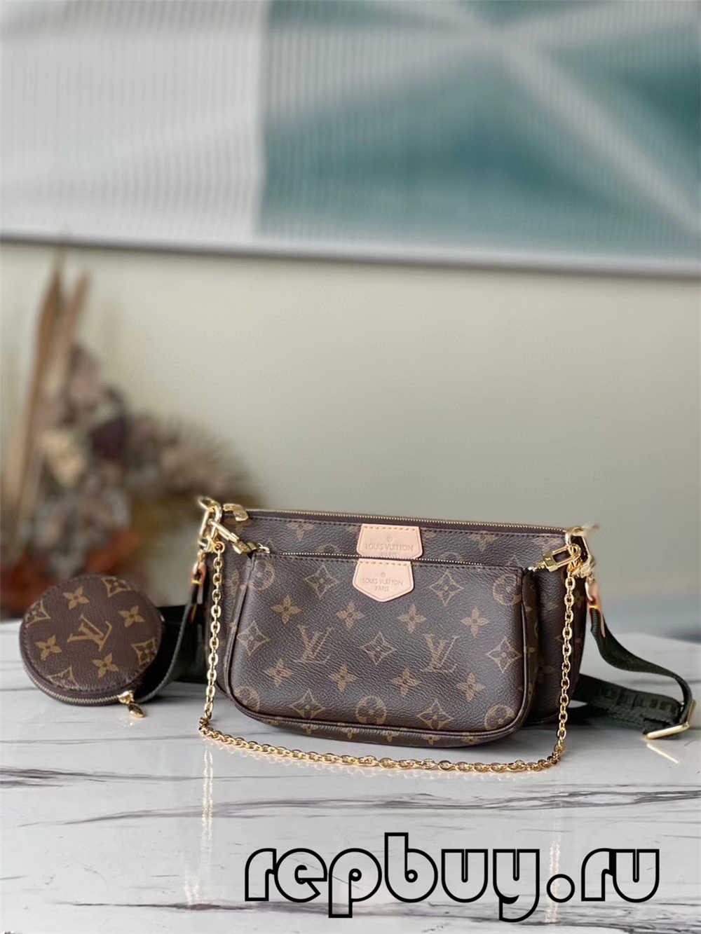 图片包含 室内, 小, 桌子
描述已自动生成