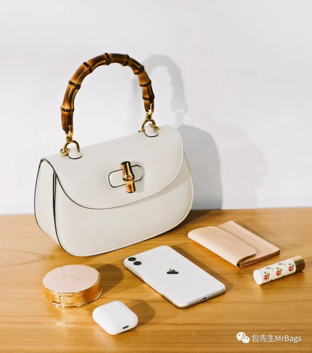 Gucci’s most popular replica designer bag – Gucci Bamboo 1947 (2022 new edition)-Best Quality Fake Louis Vuitton Bag Online Store, Replica designer bag ru Gucci’s most popular replica designer bag – Gucci Bamboo 1947 (2022 new edition)-Best Quality Fake Louis Vuitton Bag Online Store, Replica designer bag ru