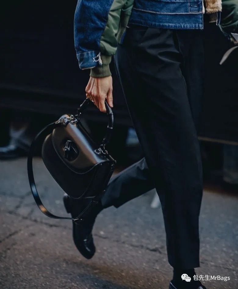 Gucci’s most popular replica designer bag – Gucci Bamboo 1947 (2022 new edition)-Best Quality Fake Louis Vuitton Bag Online Store, Replica designer bag ru Gucci’s most popular replica designer bag – Gucci Bamboo 1947 (2022 new edition)-Best Quality Fake Louis Vuitton Bag Online Store, Replica designer bag ru