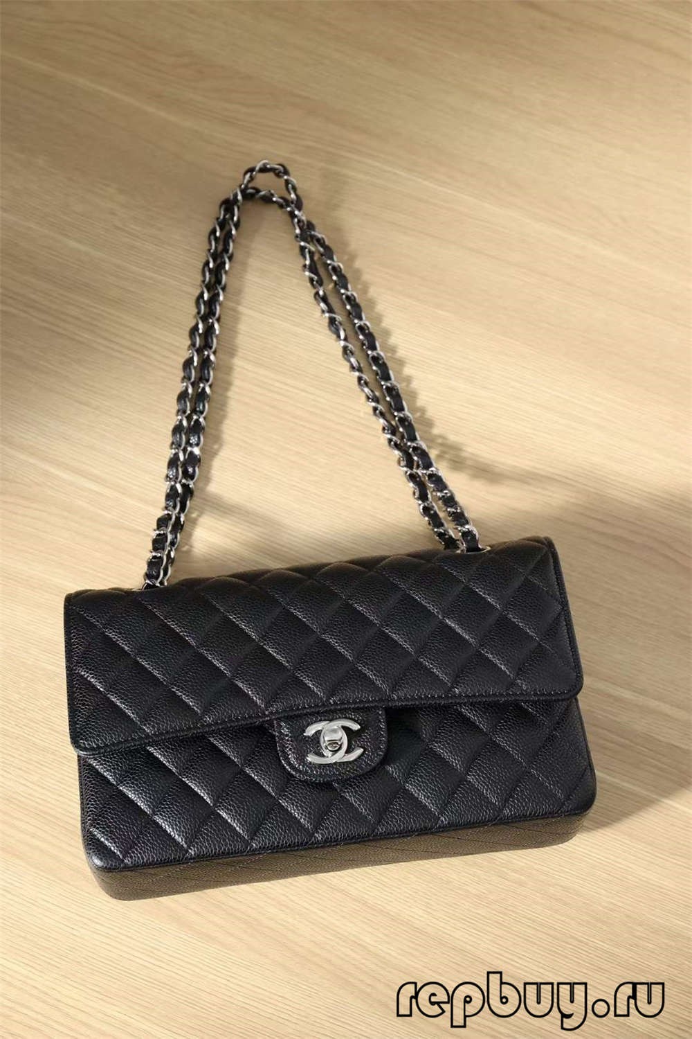 Best Replica Handbags Storeသည် အချိန်တိုင်းအရောင်းရဆုံး— Chanel ၏ ထိပ်တန်းပုံစံတူ Chanel ၏ ဂန္ထဝင်အလတ်စားဆုံး 25cm Classic Flap (Chanel CF Caviar Leather Black) (2022 အပ်ဒိတ်လုပ်ထားသည်)-အရည်အသွေးအကောင်းဆုံးအတု Louis Vuitton Bag အွန်လိုင်းစတိုး၊ ပုံစံတူဒီဇိုင်နာအိတ် ru