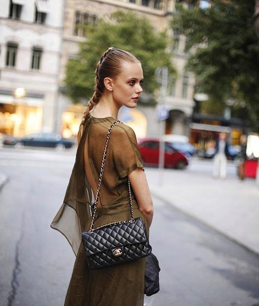 Best Replica Handbags Storeသည် အချိန်တိုင်းအရောင်းရဆုံး— Chanel ၏ ထိပ်တန်းပုံစံတူ Chanel ၏ ဂန္ထဝင်အလတ်စားဆုံး 25cm Classic Flap (Chanel CF Caviar Leather Black) (2022 အပ်ဒိတ်လုပ်ထားသည်)-အရည်အသွေးအကောင်းဆုံးအတု Louis Vuitton Bag အွန်လိုင်းစတိုး၊ ပုံစံတူဒီဇိုင်နာအိတ် ru