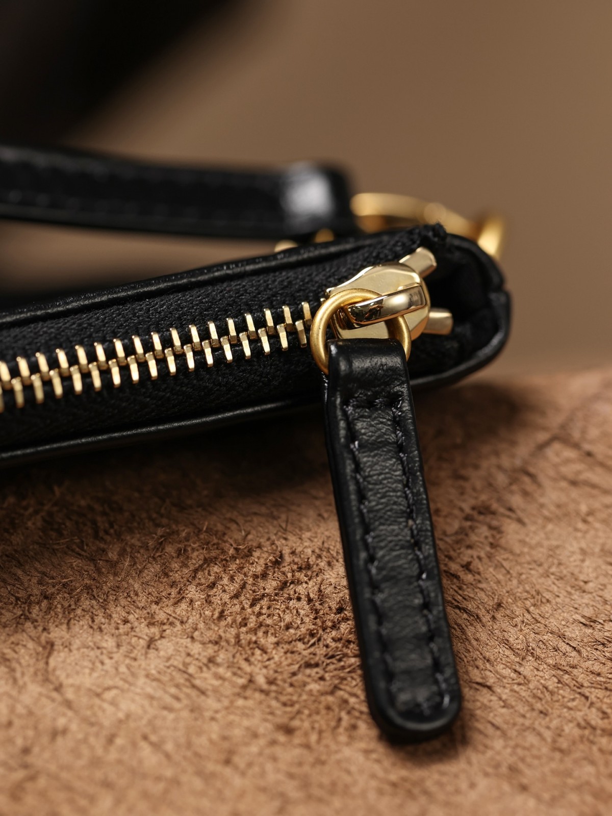 How good quality is a Chanel 22 fake bag?(2023 updated)-Bescht Qualitéit Fake Louis Vuitton Bag Online Store, Replica Designer Bag ru How good quality is a Chanel 22 fake bag?(2023 updated)-Bescht Qualitéit Fake Louis Vuitton Bag Online Store, Replica Designer Bag ru