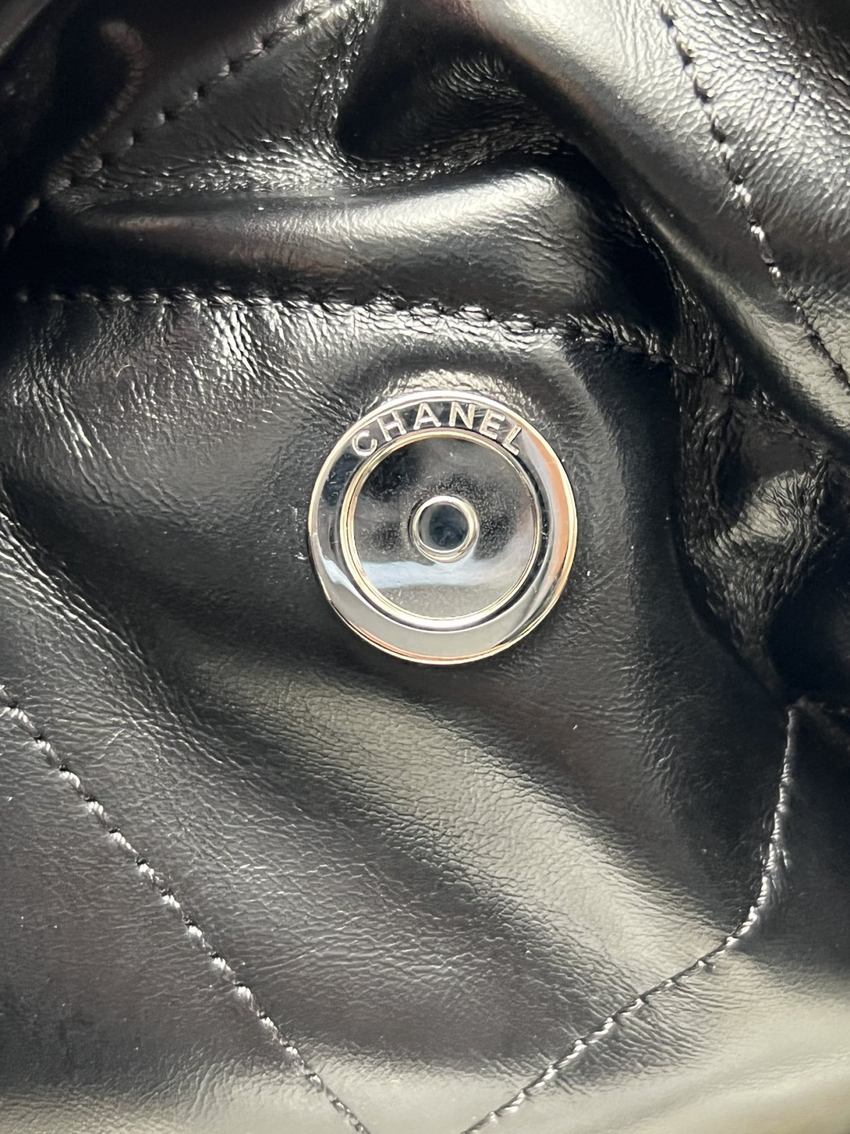 How good quality is a Chanel 22 fake bag?(2023 updated)-Bescht Qualitéit Fake Louis Vuitton Bag Online Store, Replica Designer Bag ru How good quality is a Chanel 22 fake bag?(2023 updated)-Bescht Qualitéit Fake Louis Vuitton Bag Online Store, Replica Designer Bag ru