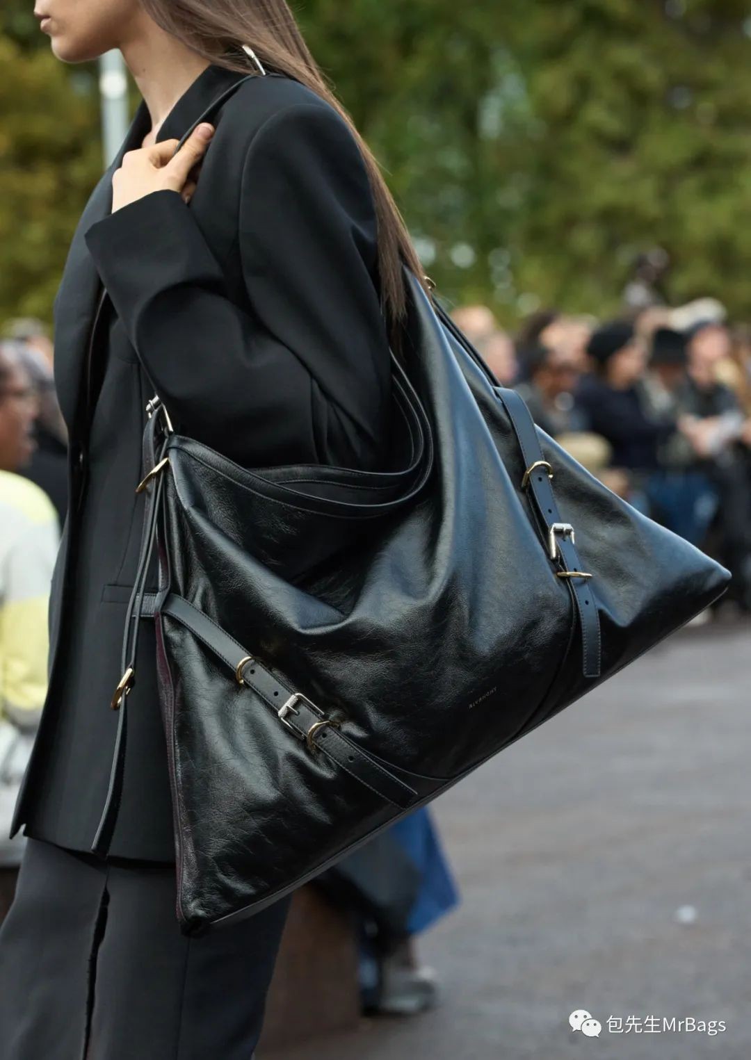 The hottest 13 large bags, which is the most suitable for small girls? (2023 updated)-Best Quality Fake Louis Vuitton Bag Online Store, Replica designer bag ru