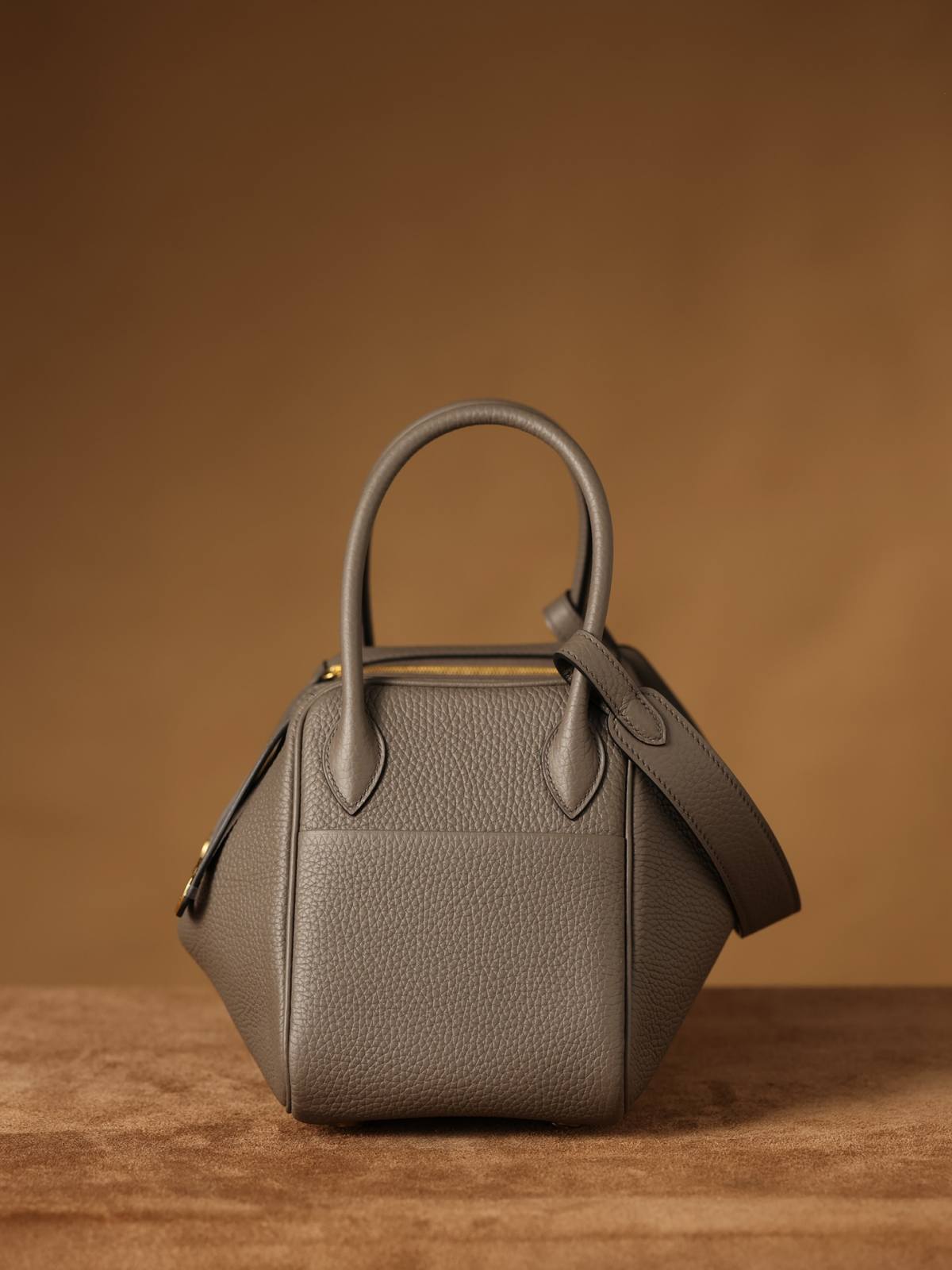 Best Replica Handbags Store15% off and handmade Hermes grey lindy 26 full review (2024 Nov updated)-Molemo ka ho Fetisisa Lebenkele la Lebenkele la Marang-rang la Fake Louis Vuitton, Replica designer bag ru