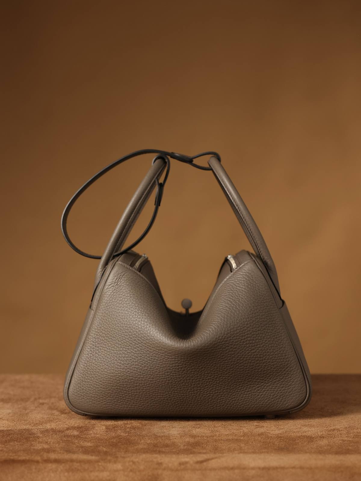 Best Replica Handbags Store15% off and handmade Hermes grey lindy 26 full review (2024 Nov updated)-Molemo ka ho Fetisisa Lebenkele la Lebenkele la Marang-rang la Fake Louis Vuitton, Replica designer bag ru