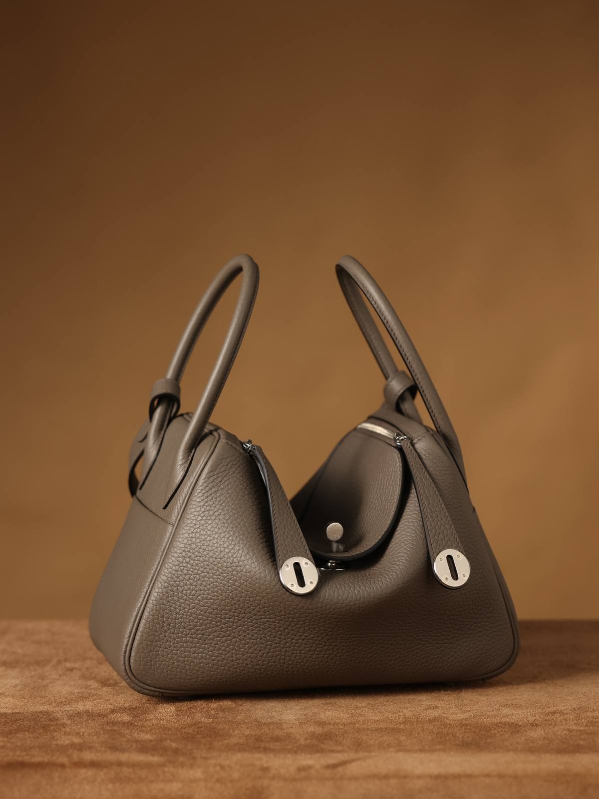 Best Replica Handbags Store15% off and handmade Hermes grey lindy 26 full review (2024 Nov updated)-Molemo ka ho Fetisisa Lebenkele la Lebenkele la Marang-rang la Fake Louis Vuitton, Replica designer bag ru