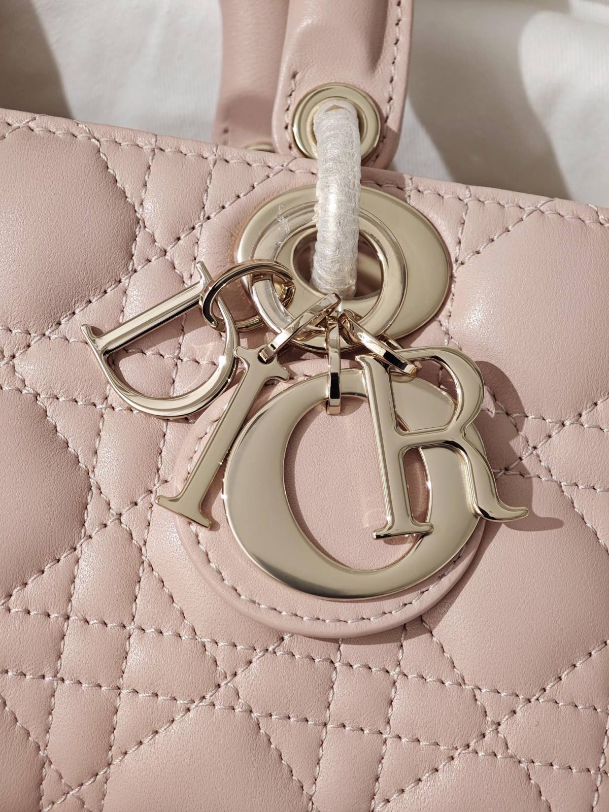 Best Replica Handbags Storesuper replica Lady Dior D Joy pink bag review(2025 July updated)-Best Quality Fake Louis Vuitton Bag Online Store, Replica designer bag ru
