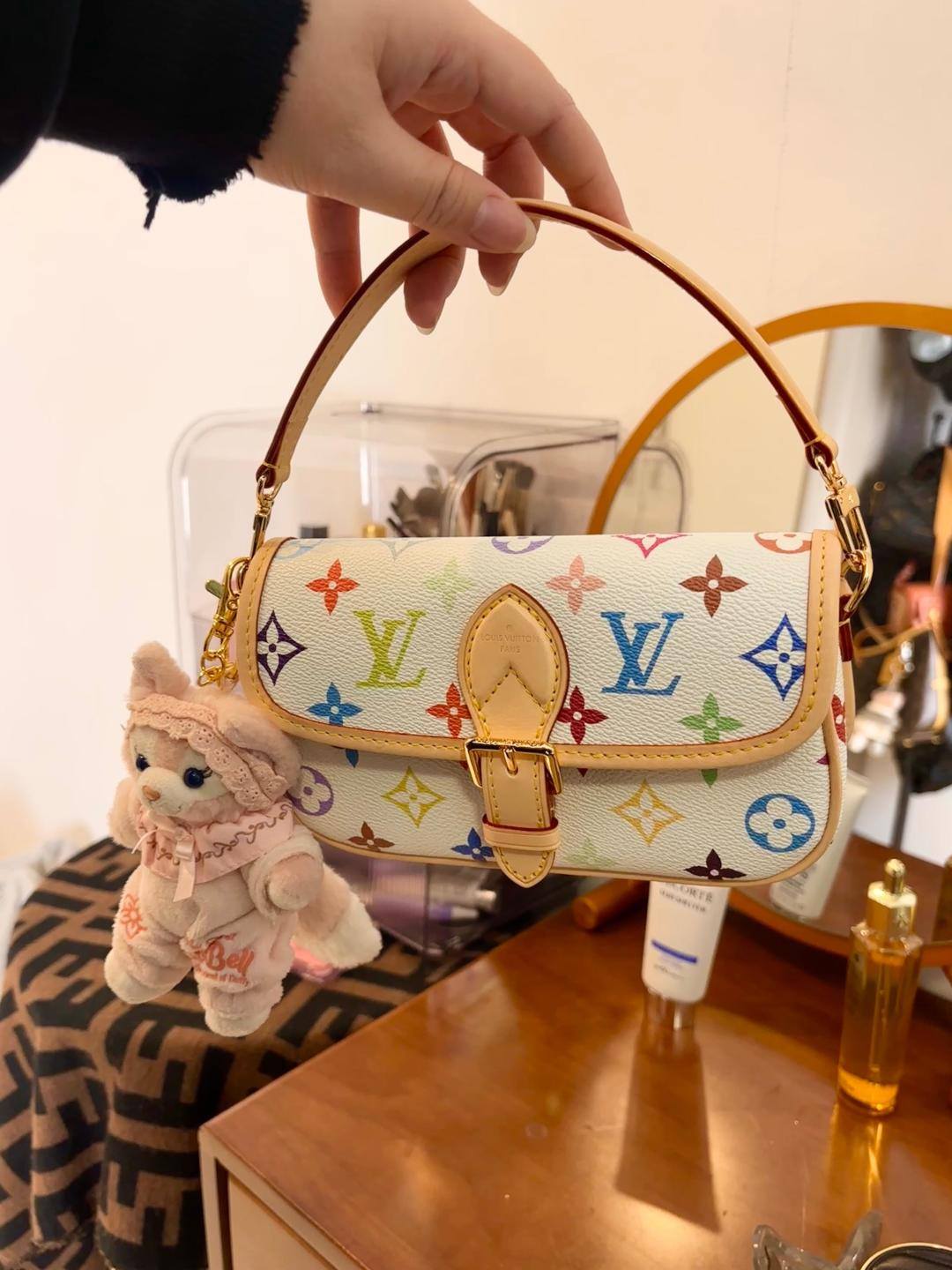 Best Replica Handbags StoreSuper replica Louis Vuitton Diana bag in white monogram(Oct 2025 updated)-အရည်အသွေးအကောင်းဆုံးအတု Louis Vuitton Bag အွန်လိုင်းစတိုး၊ ပုံစံတူဒီဇိုင်နာအိတ် ru Best Replica Handbags StoreSuper replica Louis Vuitton Diana bag in white monogram(Oct 2025 updated)-အရည်အသွေးအကောင်းဆုံးအတု Louis Vuitton Bag အွန်လိုင်းစတိုး၊ ပုံစံတူဒီဇိုင်နာအိတ် ru