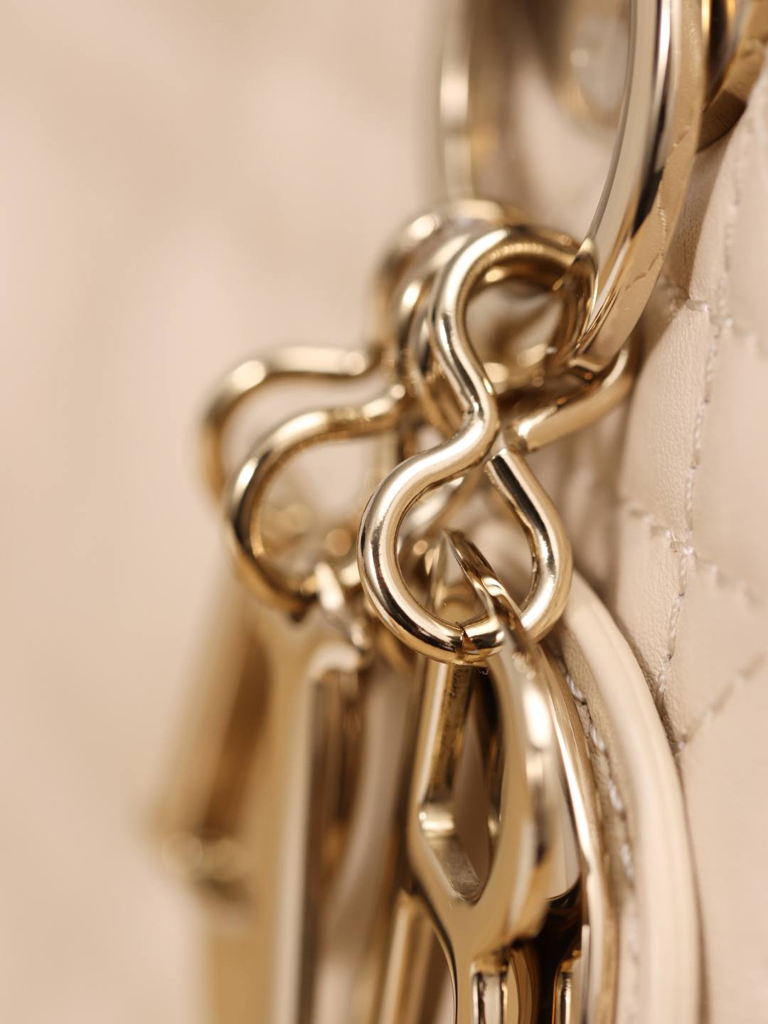 Best Replica Handbags StoreSuper replica Lady Dior bag in beige review(Oct 2025 updated)-ຄຸນະພາບທີ່ດີທີ່ສຸດ Fake Louis Vuitton Bag Online Store, Replica designer bag ru