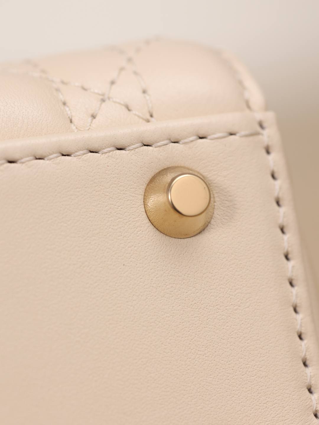 Best Replica Handbags StoreSuper replica Lady Dior bag in beige review(Oct 2025 updated)-ຄຸນະພາບທີ່ດີທີ່ສຸດ Fake Louis Vuitton Bag Online Store, Replica designer bag ru