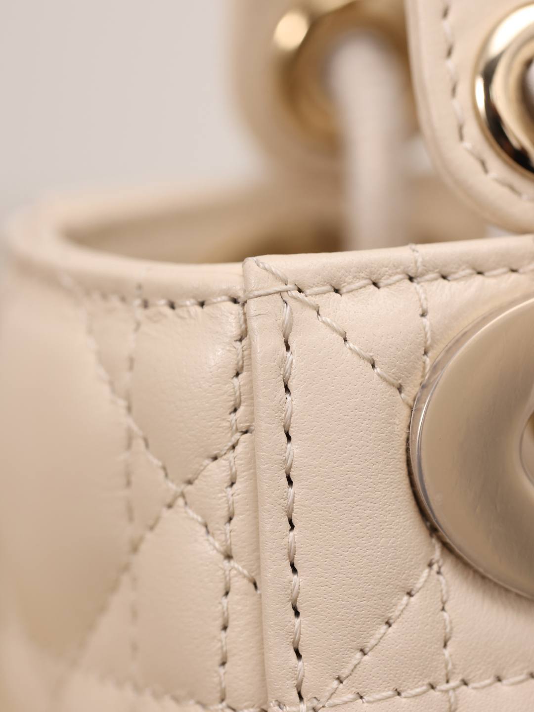 Best Replica Handbags StoreSuper replica Lady Dior bag in beige review(Oct 2025 updated)-ຄຸນະພາບທີ່ດີທີ່ສຸດ Fake Louis Vuitton Bag Online Store, Replica designer bag ru