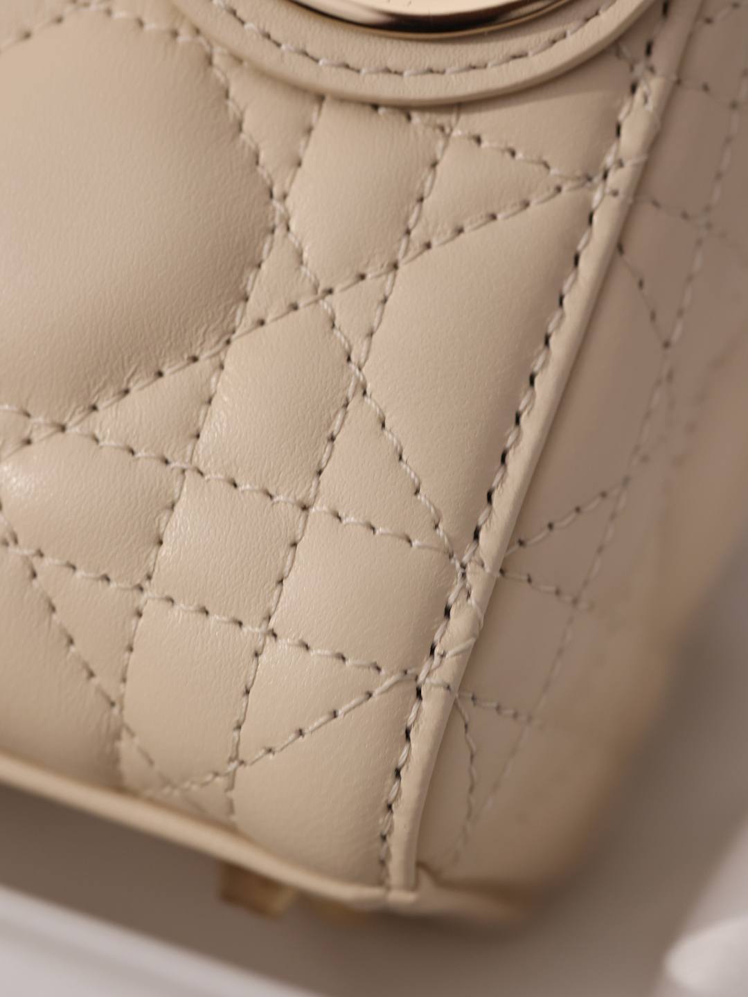 Best Replica Handbags StoreSuper replica Lady Dior bag in beige review(Oct 2025 updated)-ຄຸນະພາບທີ່ດີທີ່ສຸດ Fake Louis Vuitton Bag Online Store, Replica designer bag ru