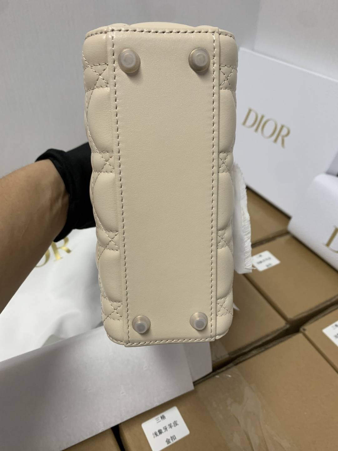 Best Replica Handbags StoreSuper replica Lady Dior bag in beige review(Oct 2025 updated)-ຄຸນະພາບທີ່ດີທີ່ສຸດ Fake Louis Vuitton Bag Online Store, Replica designer bag ru
