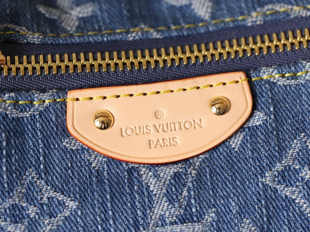 Best Replica Handbags StoreSuper replica Louis Vuitton M82949 Hills pochette in Denim review(Nov 2025 updated)-Best Quality Fake Louis Vuitton Bag Online Store, Replica designer bag ru