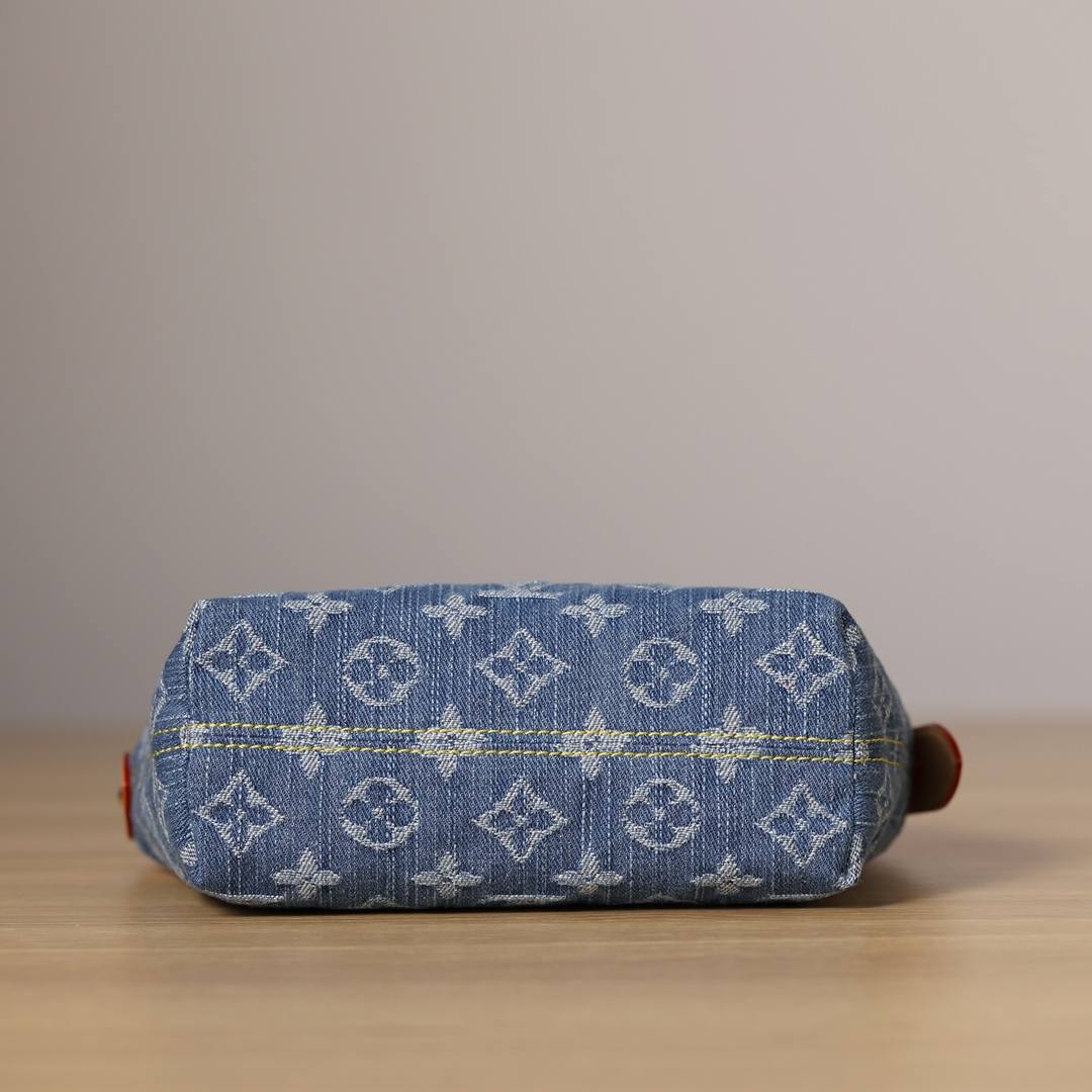 Best Replica Handbags StoreSuper replica Louis Vuitton M82949 Hills pochette in Denim review(Nov 2025 updated)-Best Quality Fake Louis Vuitton Bag Online Store, Replica designer bag ru