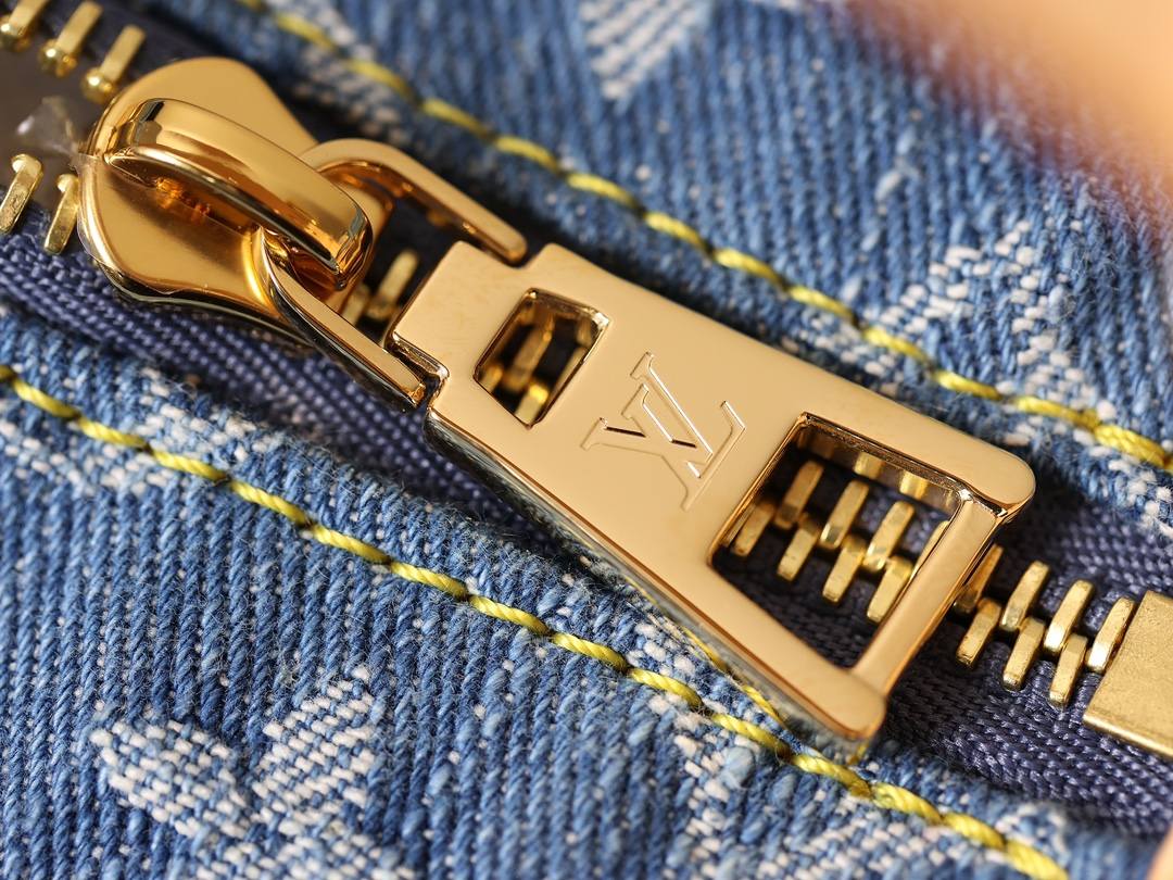 Best Replica Handbags StoreSuper replica Louis Vuitton M82949 Hills pochette in Denim review(Nov 2025 updated)-Best Quality Fake Louis Vuitton Bag Online Store, Replica designer bag ru