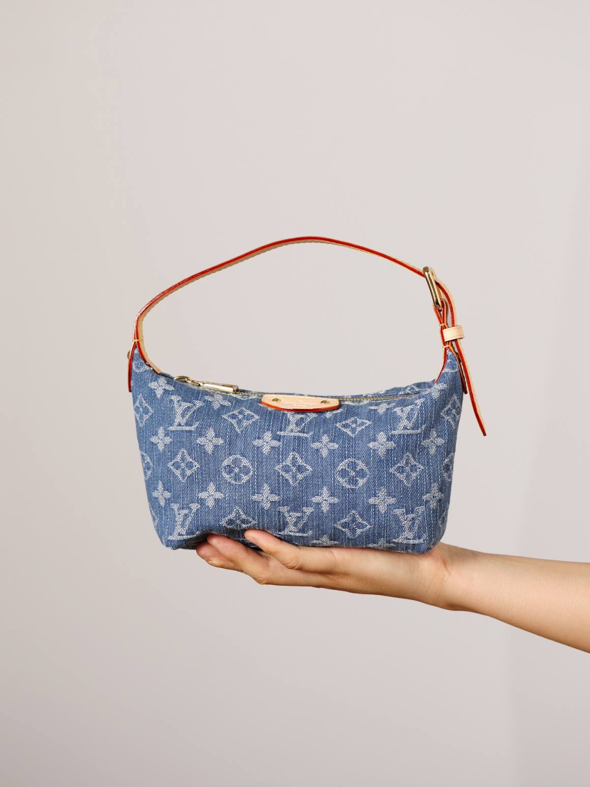 Best Replica Handbags StoreSuper replica Louis Vuitton M82949 Hills pochette in Denim review(Nov 2025 updated)-Best Quality Fake Louis Vuitton Bag Online Store, Replica designer bag ru