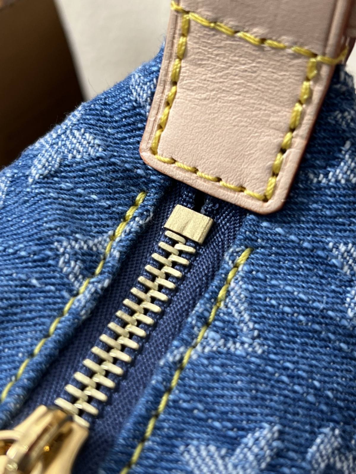 Best Replica Handbags StoreSuper replica Louis Vuitton M82949 Hills pochette in Denim review(Nov 2025 updated)-Best Quality Fake Louis Vuitton Bag Online Store, Replica designer bag ru