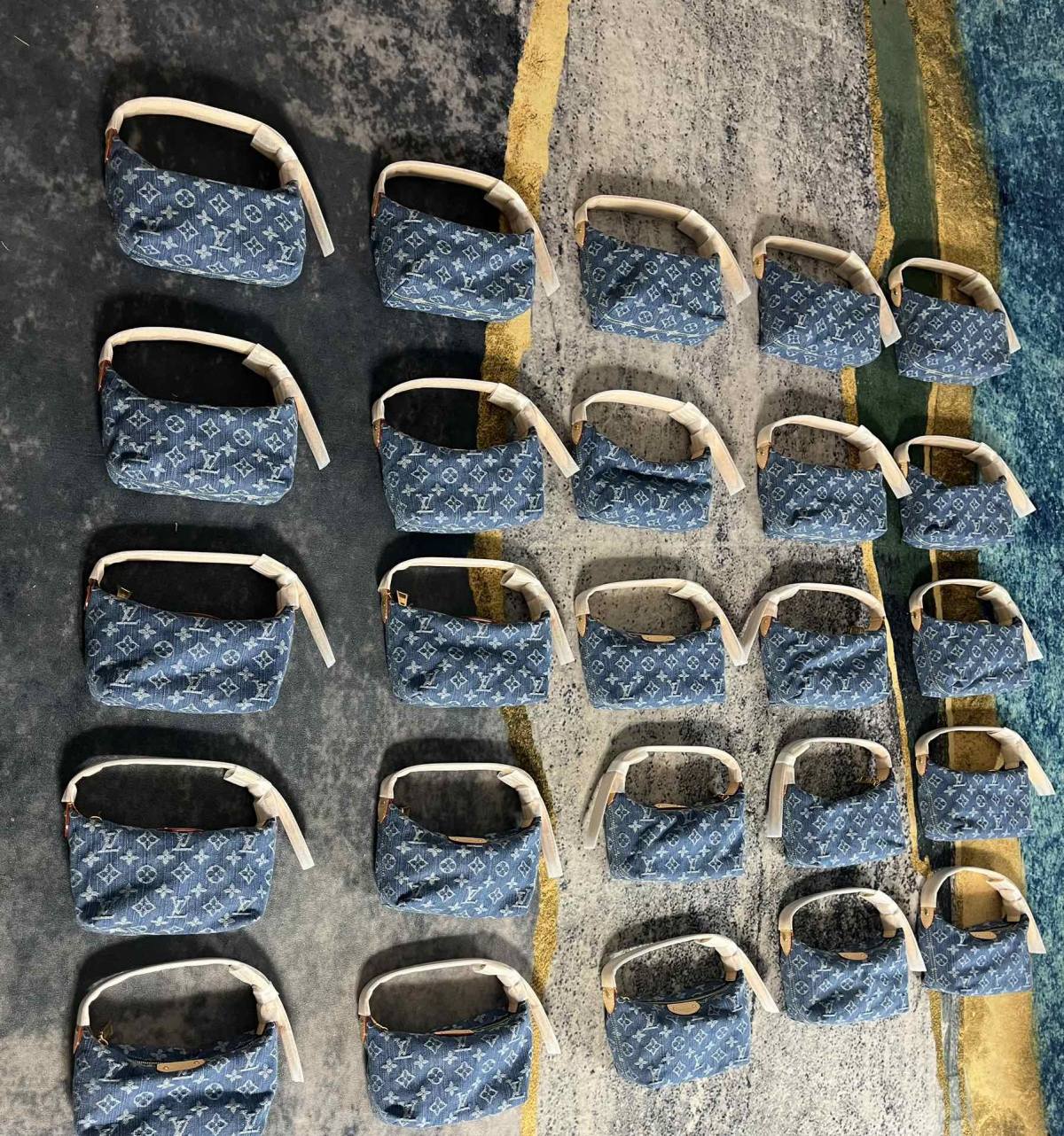 Best Replica Handbags StoreSuper replica Louis Vuitton M82949 Hills pochette in Denim review(Nov 2025 updated)-Best Quality Fake Louis Vuitton Bag Online Store, Replica designer bag ru