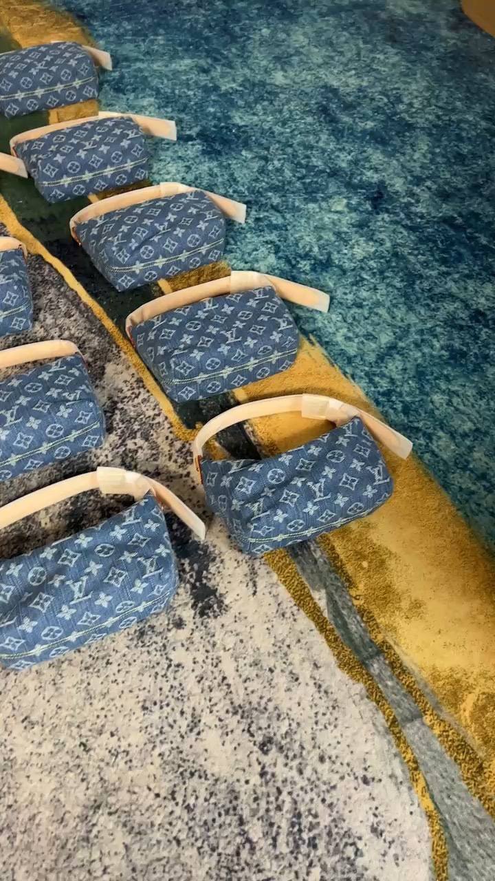 Best Replica Handbags StoreSuper replica Louis Vuitton M82949 Hills pochette in Denim review(Nov 2025 updated)-Best Quality Fake Louis Vuitton Bag Online Store, Replica designer bag ru