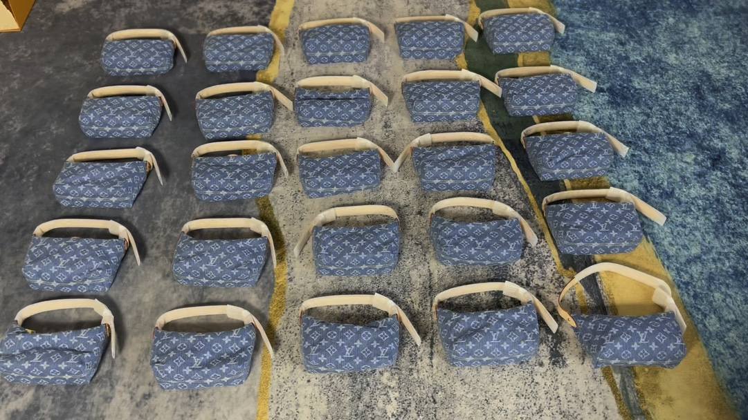 Best Replica Handbags StoreSuper replica Louis Vuitton M82949 Hills pochette in Denim review(Nov 2025 updated)-Best Quality Fake Louis Vuitton Bag Online Store, Replica designer bag ru