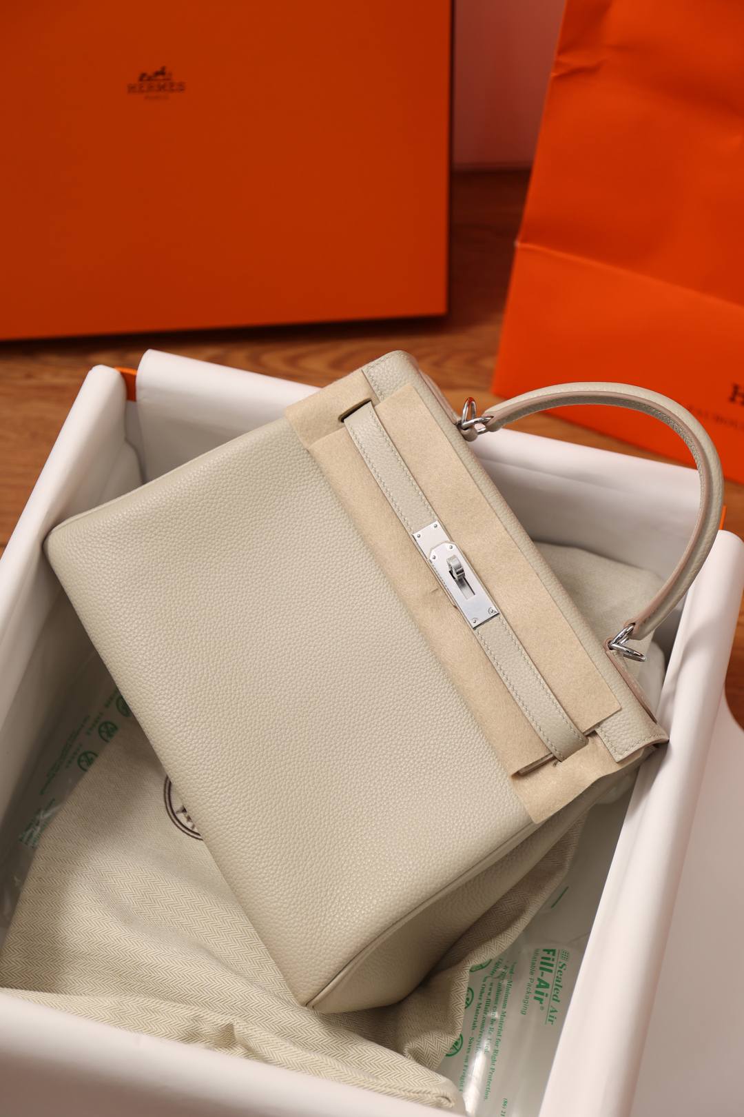 Best Replica Handbags Storefully handmade Hermes Kelly 28 bag in white togo(Nov 2025 updated)-Best Quality Fake Louis Vuitton Bag Online Store, Replica designer bag ru Best Replica Handbags Storefully handmade Hermes Kelly 28 bag in white togo(Nov 2025 updated)-Best Quality Fake Louis Vuitton Bag Online Store, Replica designer bag ru