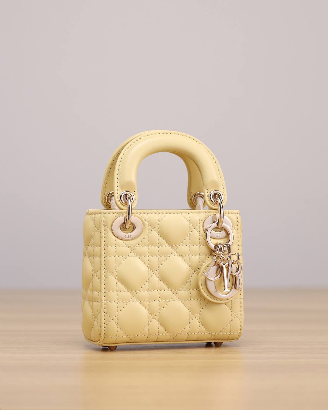 Best Replica Handbags StoreSuper replica Lady Dior mini Yellow lambskin bag review(Dec 2025 updated))-Bescht Qualitéit Fake Louis Vuitton Bag Online Store, Replica Designer Bag ru Best Replica Handbags StoreSuper replica Lady Dior mini Yellow lambskin bag review(Dec 2025 updated))-Bescht Qualitéit Fake Louis Vuitton Bag Online Store, Replica Designer Bag ru