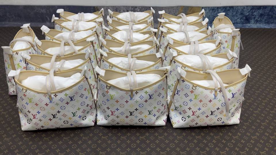 Best Replica Handbags StoreSuper replica Louis Vuitton Carryall in White bag(Dec 2025 updated)-ร้านค้าออนไลน์กระเป๋า Louis Vuitton ปลอมคุณภาพดีที่สุด, กระเป๋าออกแบบจำลอง ru