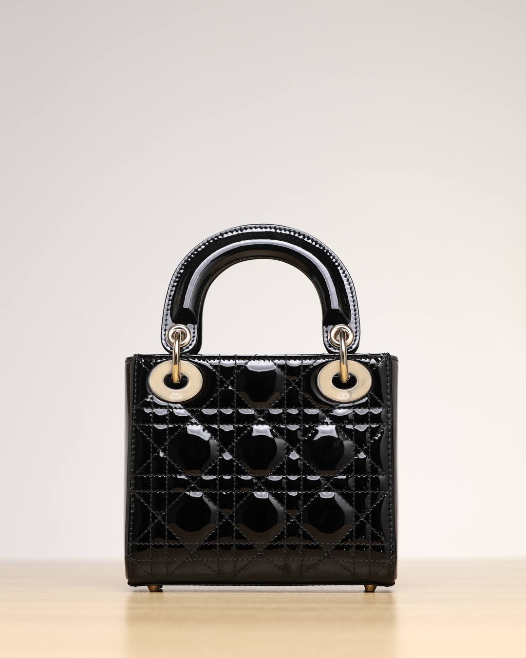 Best Replica Handbags Storesuper replica Lady Dior in Patent black bag review(Dec 2025 updated)-Best Quality Fake Louis Vuitton Bag Online Store, Replica designer bag ru