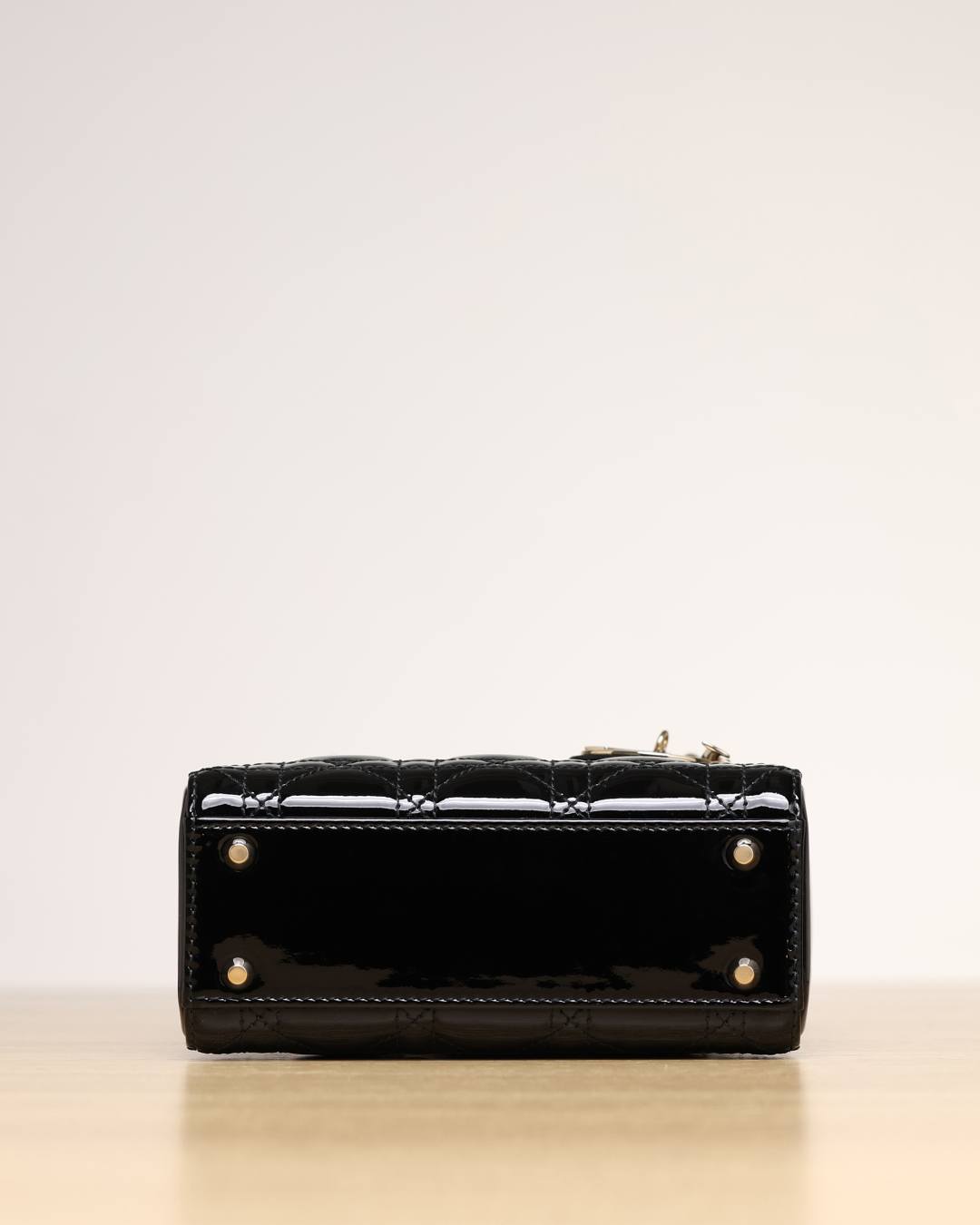 Best Replica Handbags Storesuper replica Lady Dior in Patent black bag review(Dec 2025 updated)-Best Quality Fake Louis Vuitton Bag Online Store, Replica designer bag ru