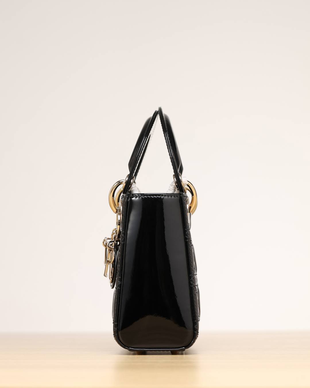 Best Replica Handbags Storesuper replica Lady Dior in Patent black bag review(Dec 2025 updated)-Best Quality Fake Louis Vuitton Bag Online Store, Replica designer bag ru