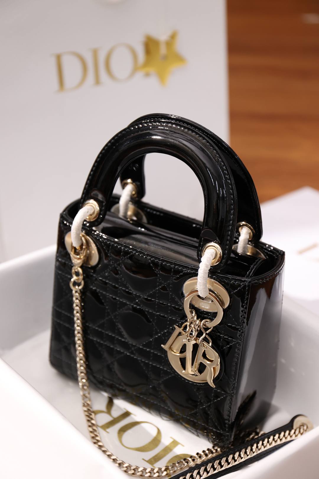 Best Replica Handbags Storesuper replica Lady Dior in Patent black bag review(Dec 2025 updated)-Best Quality Fake Louis Vuitton Bag Online Store, Replica designer bag ru
