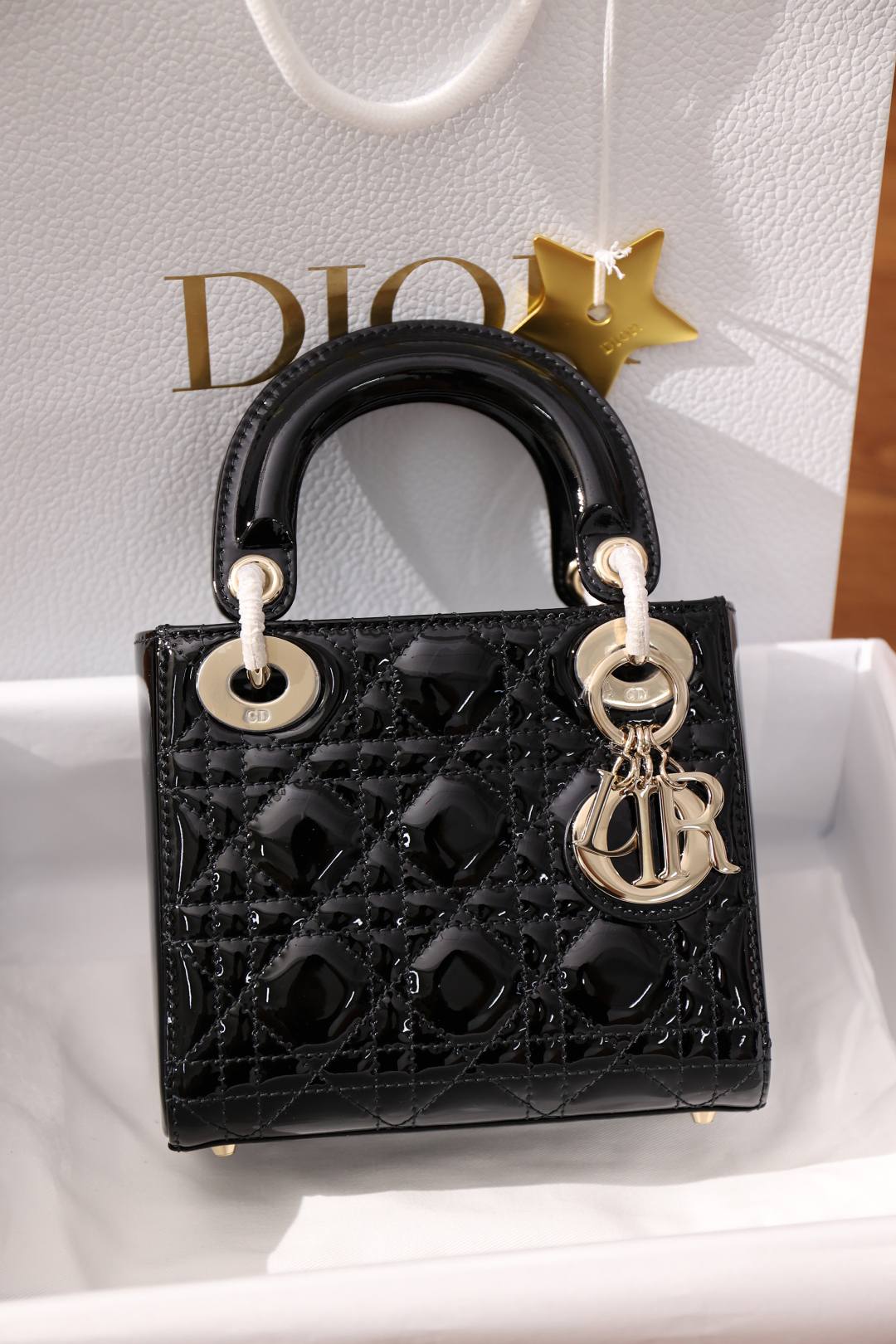 Best Replica Handbags Storesuper replica Lady Dior in Patent black bag review(Dec 2025 updated)-Best Quality Fake Louis Vuitton Bag Online Store, Replica designer bag ru