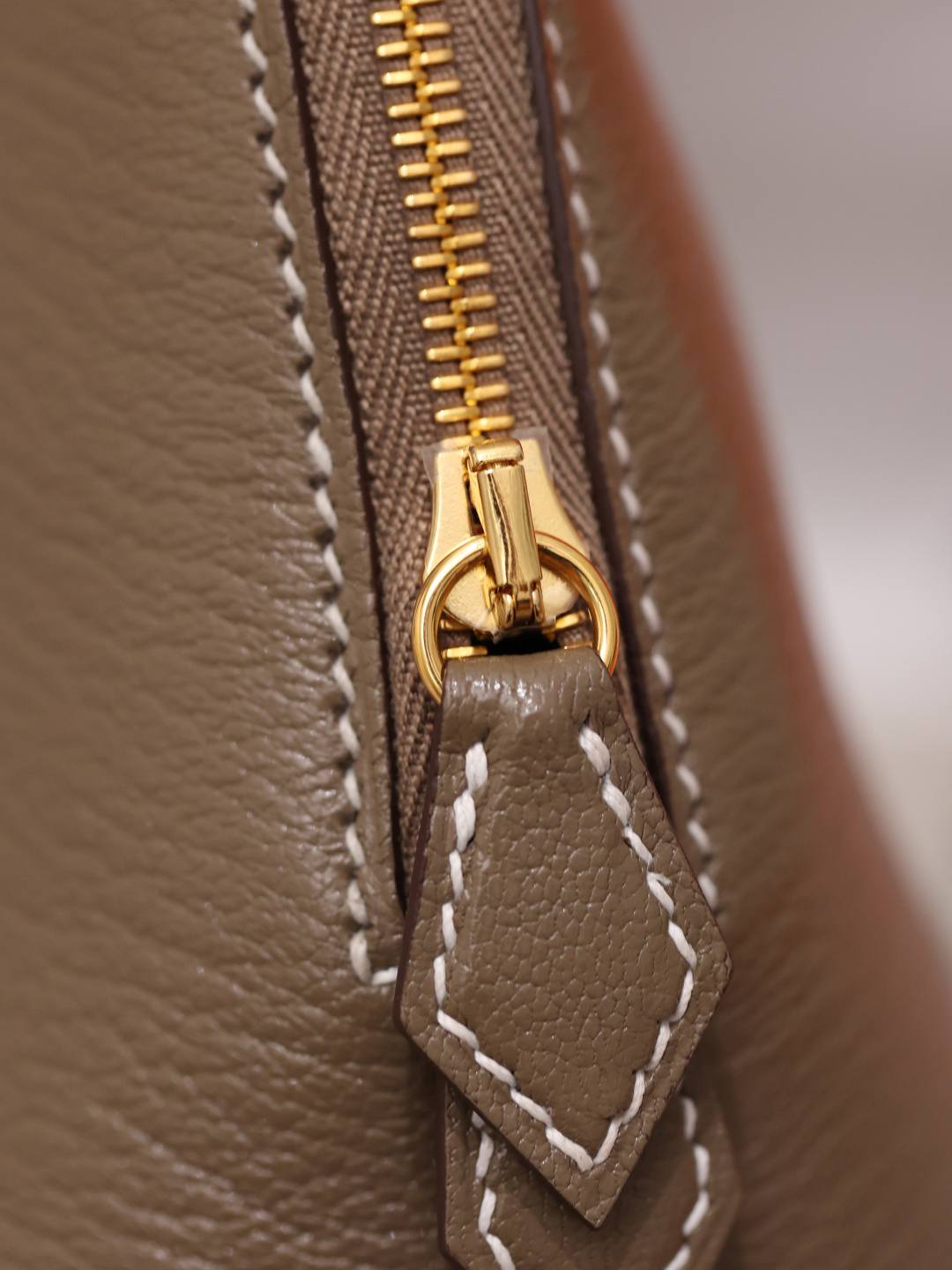 Best Replica Handbags Storehandmade Hermes Bolide 19 in grey bag review(Jan 2026 updated)-Best Quality Fake designer Bag Review, Replica designer bag ru Best Replica Handbags Storehandmade Hermes Bolide 19 in grey bag review(Jan 2026 updated)-Best Quality Fake designer Bag Review, Replica designer bag ru