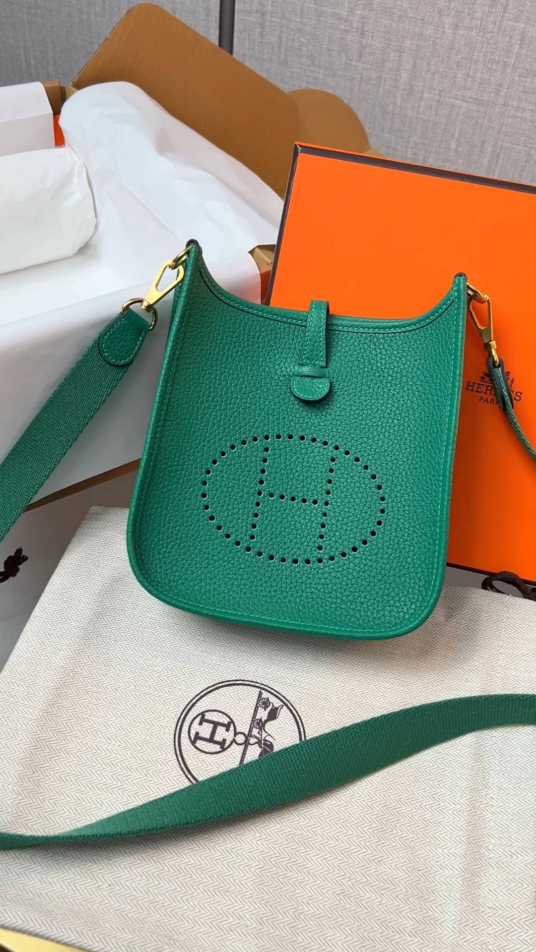 Best Replica Handbags Storehandmade Hermes Evelyne 19 new green color (Feb 2026 updated)-Best Quality Fake Louis Vuitton Bag Online Store, Replica designer bag ru