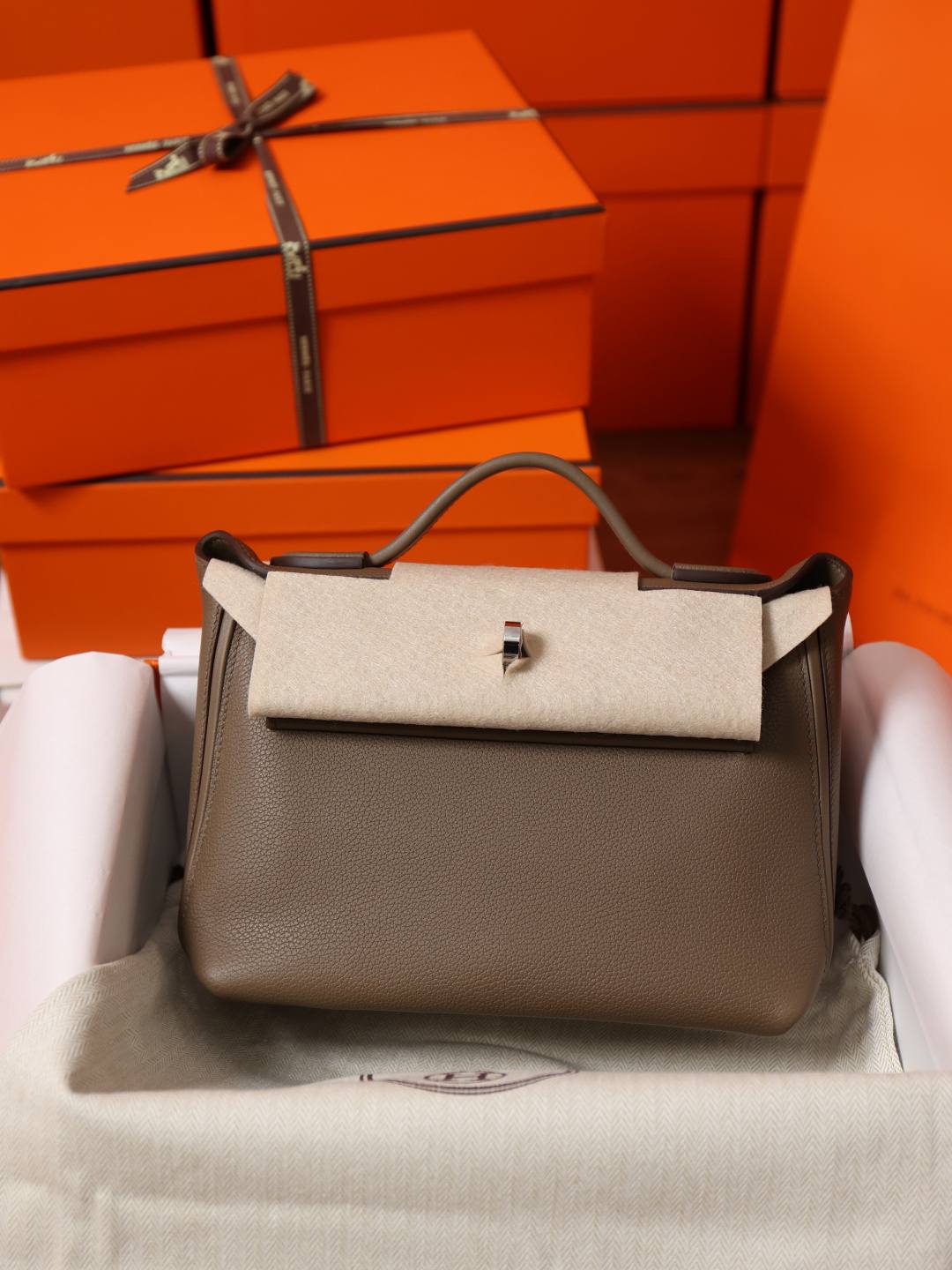 Best Replica Handbags StoreHandmade Hermes 2424 bag in grey review(Feb 2026 updated)-Best Quality Fake designer Bag Review, Replica designer bag ru Best Replica Handbags StoreHandmade Hermes 2424 bag in grey review(Feb 2026 updated)-Best Quality Fake designer Bag Review, Replica designer bag ru