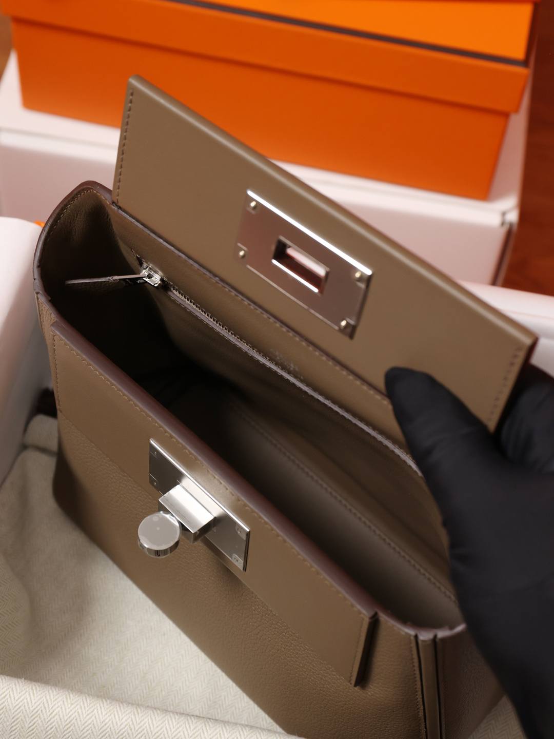 Best Replica Handbags StoreHandmade Hermes 2424 bag in grey review(Feb 2026 updated)-Best Quality Fake designer Bag Review, Replica designer bag ru Best Replica Handbags StoreHandmade Hermes 2424 bag in grey review(Feb 2026 updated)-Best Quality Fake designer Bag Review, Replica designer bag ru