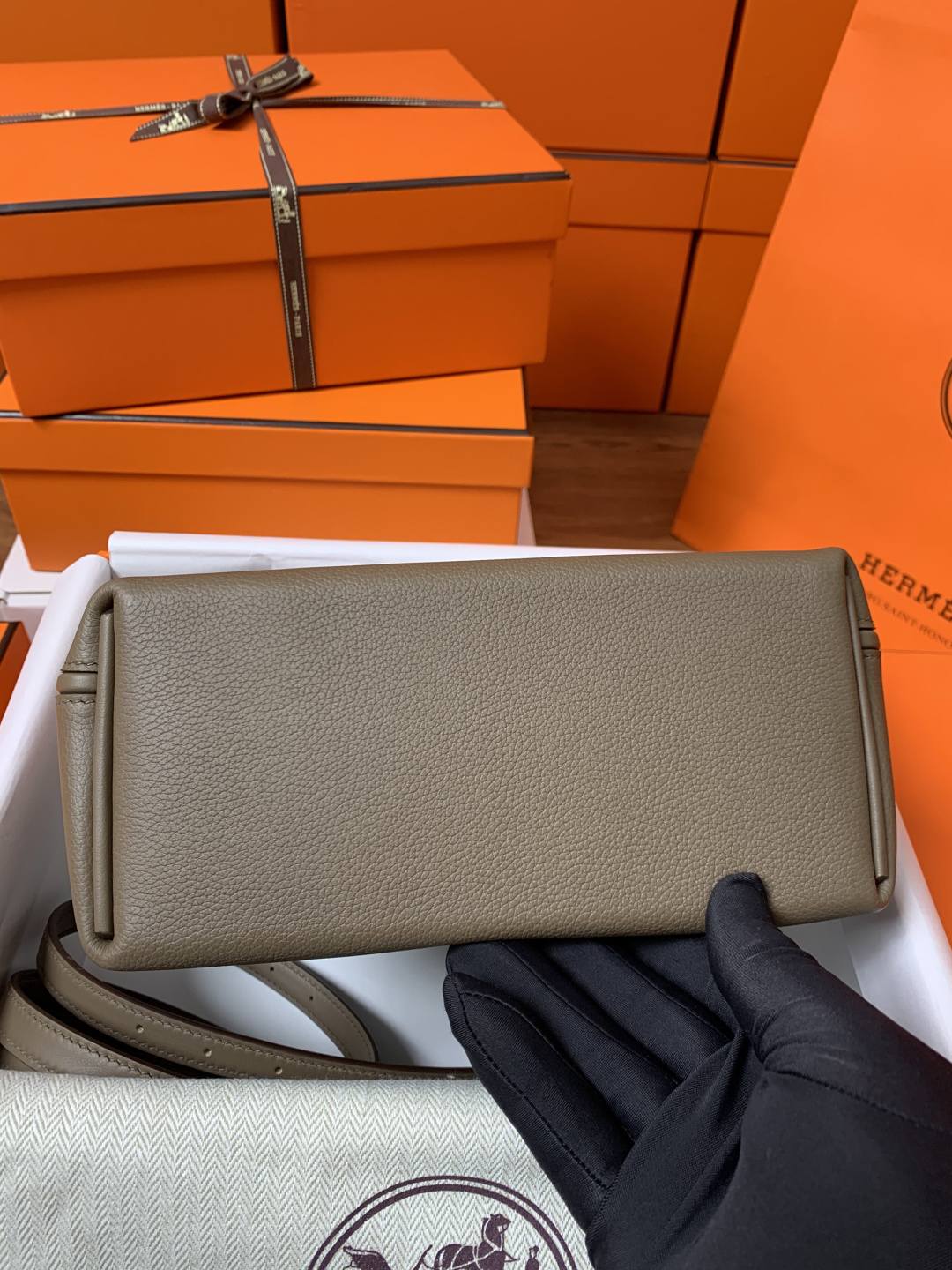 Best Replica Handbags StoreHandmade Hermes 2424 bag in grey review(Feb 2026 updated)-Best Quality Fake designer Bag Review, Replica designer bag ru Best Replica Handbags StoreHandmade Hermes 2424 bag in grey review(Feb 2026 updated)-Best Quality Fake designer Bag Review, Replica designer bag ru