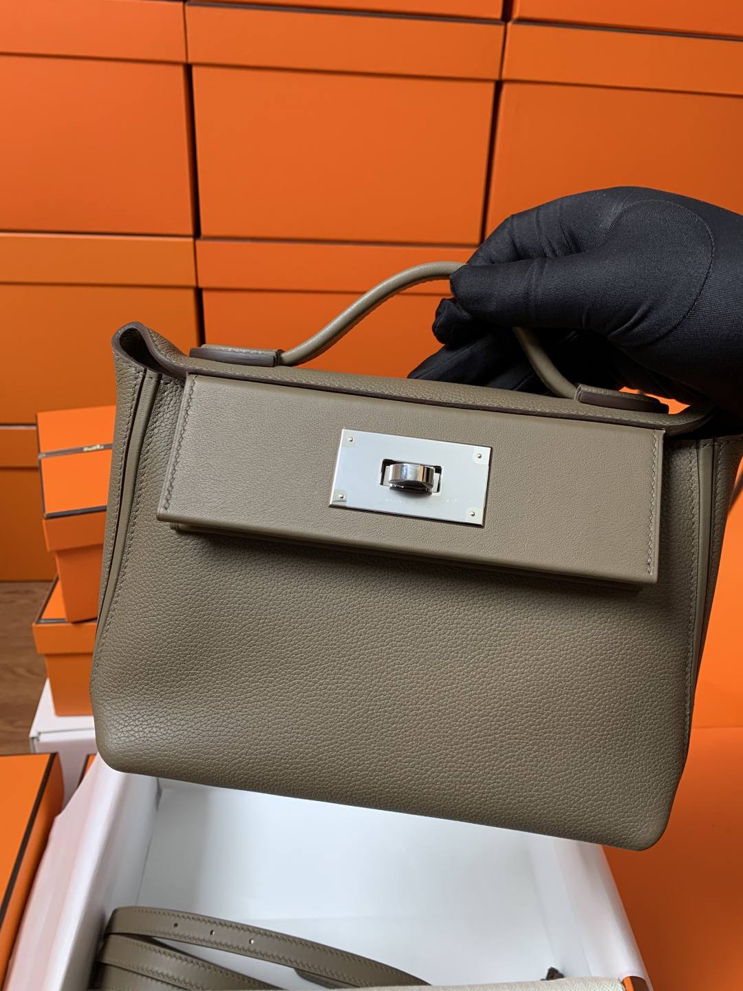 Best Replica Handbags StoreHandmade Hermes 2424 bag in grey review(Feb 2026 updated)-Best Quality Fake designer Bag Review, Replica designer bag ru Best Replica Handbags StoreHandmade Hermes 2424 bag in grey review(Feb 2026 updated)-Best Quality Fake designer Bag Review, Replica designer bag ru