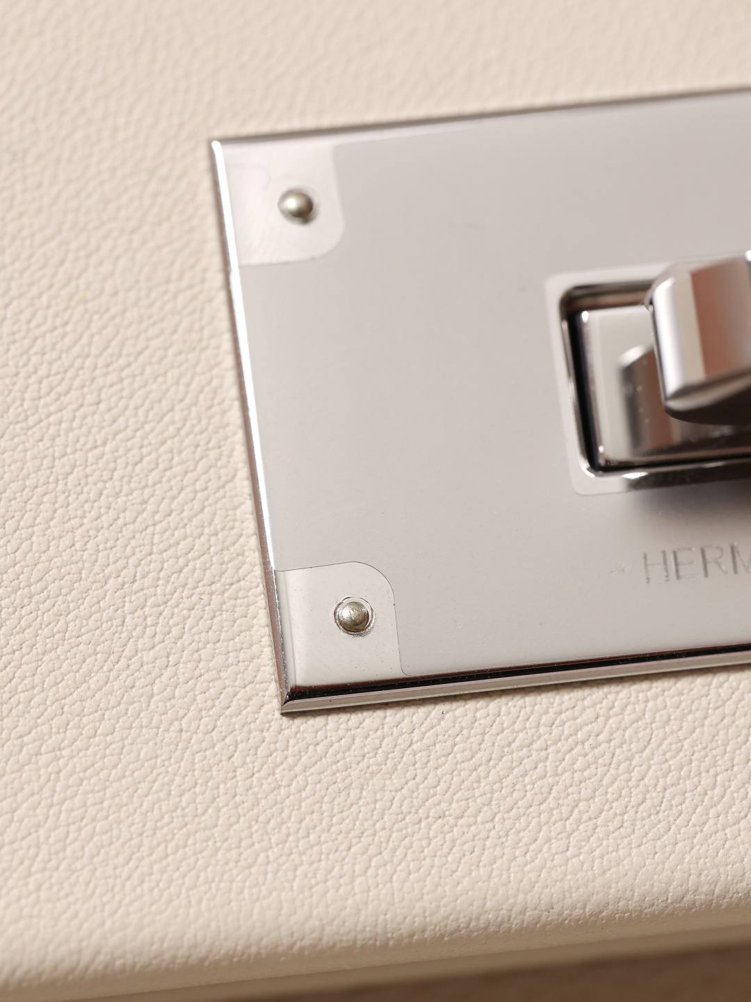 Best Replica Handbags Storehand made Hermes 2424 bag in white leather review(Feb 2026 updated)-Best Quality Fake designer Bag Review, Replica designer bag ru Best Replica Handbags Storehand made Hermes 2424 bag in white leather review(Feb 2026 updated)-Best Quality Fake designer Bag Review, Replica designer bag ru