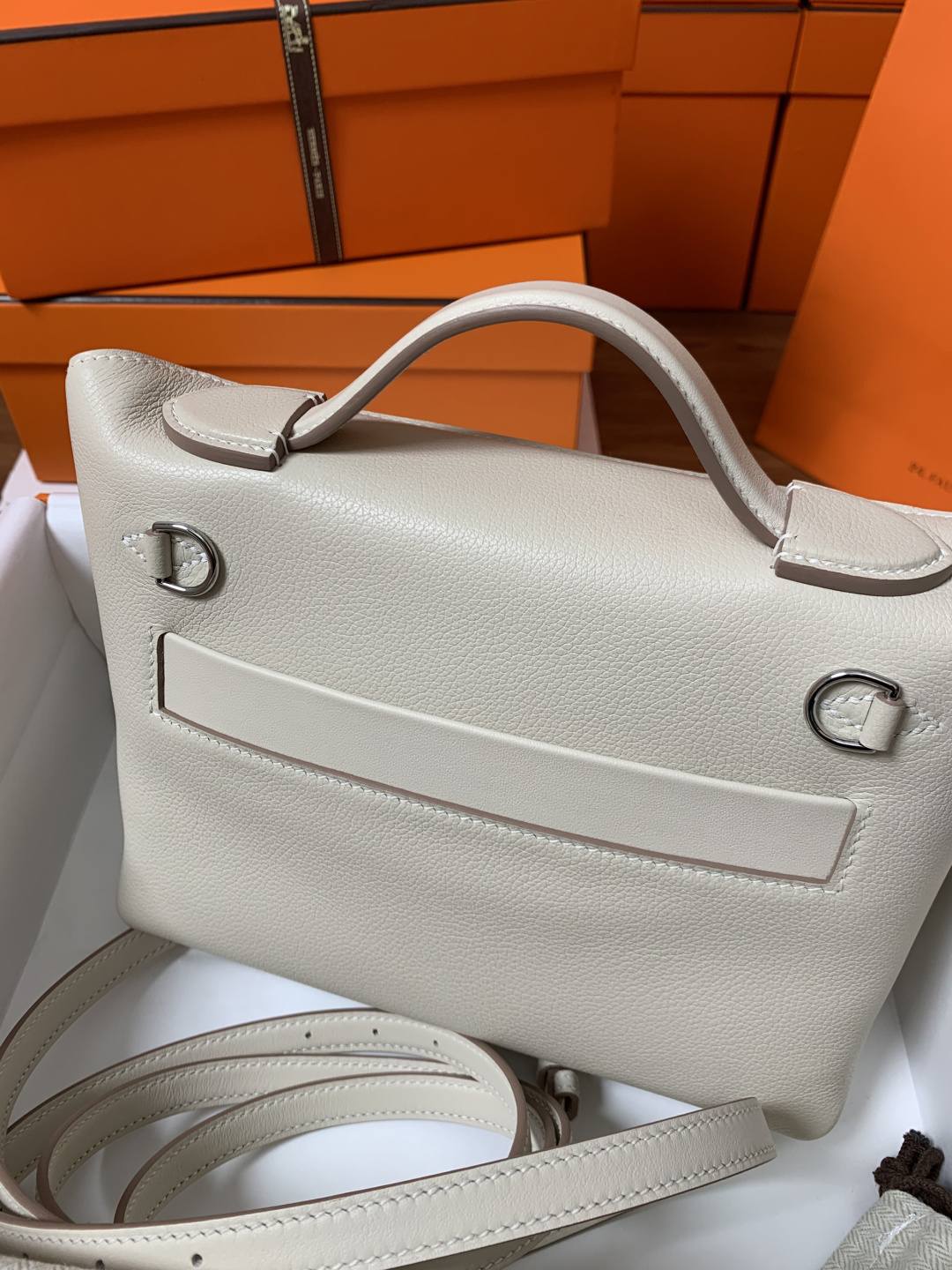 Best Replica Handbags Storehand made Hermes 2424 bag in white leather review(Feb 2026 updated)-Best Quality Fake designer Bag Review, Replica designer bag ru Best Replica Handbags Storehand made Hermes 2424 bag in white leather review(Feb 2026 updated)-Best Quality Fake designer Bag Review, Replica designer bag ru