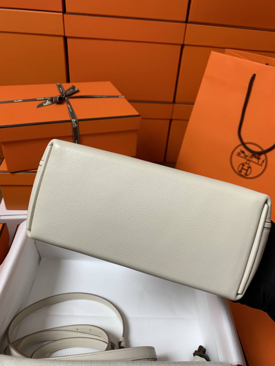 Best Replica Handbags Storehand made Hermes 2424 bag in white leather review(Feb 2026 updated)-Best Quality Fake designer Bag Review, Replica designer bag ru Best Replica Handbags Storehand made Hermes 2424 bag in white leather review(Feb 2026 updated)-Best Quality Fake designer Bag Review, Replica designer bag ru