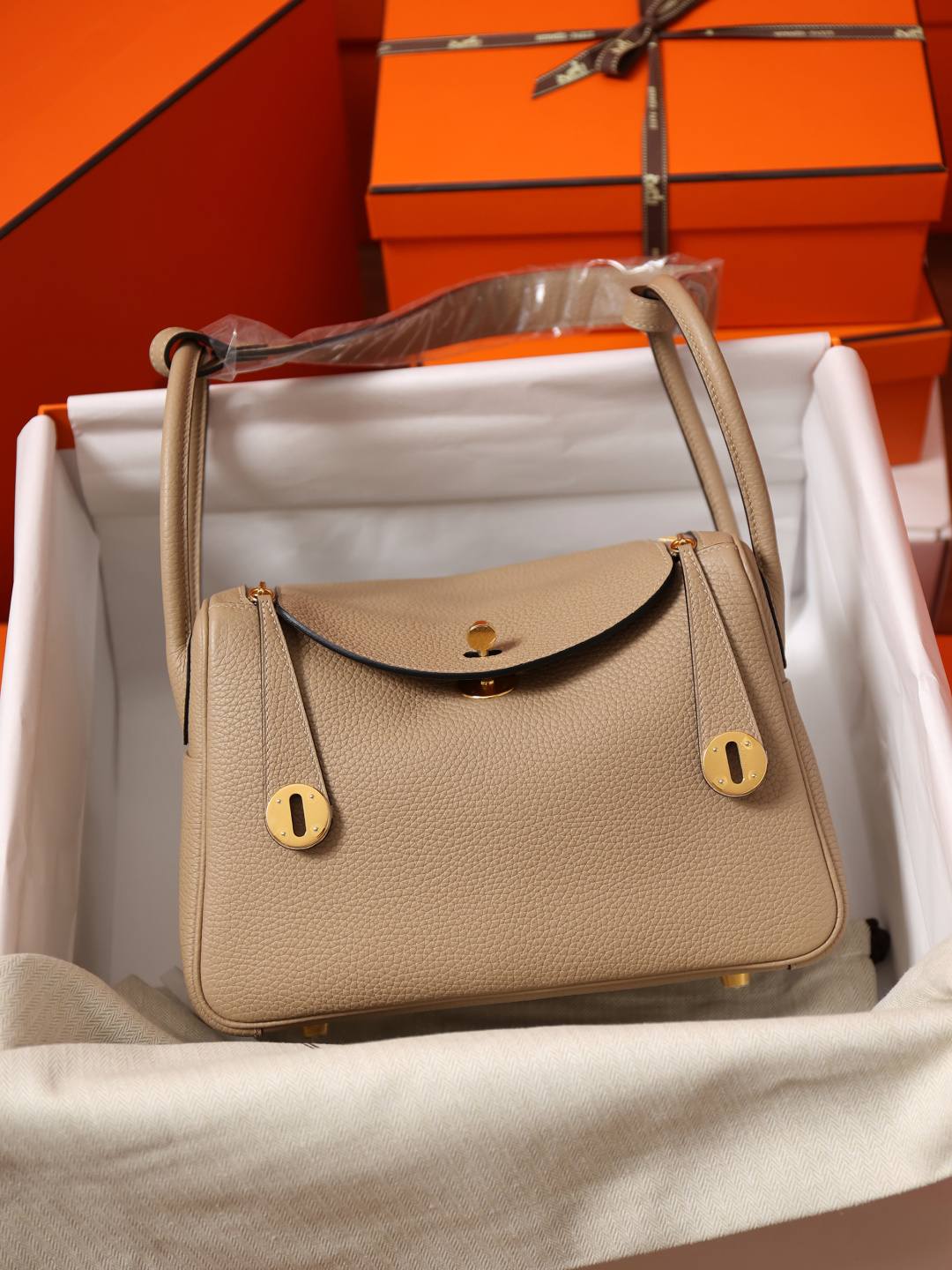 Best Replica Handbags Storehandmade Hermes Lindy 26 bag in beige togo leather bag review(Feb 2026 updated)-Best Quality adịgboroja Louis vuitton akpa Online Store, oyiri mmebe akpa ru
