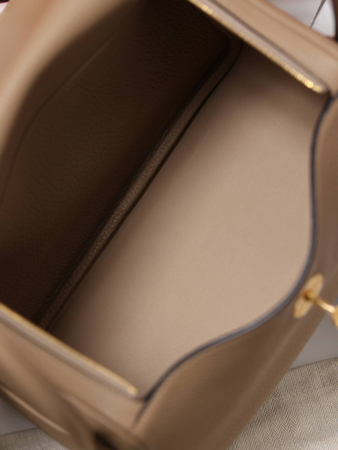 Best Replica Handbags Storehandmade Hermes Lindy 26 bag in beige togo leather bag review(Feb 2026 updated)-Best Quality adịgboroja Louis vuitton akpa Online Store, oyiri mmebe akpa ru