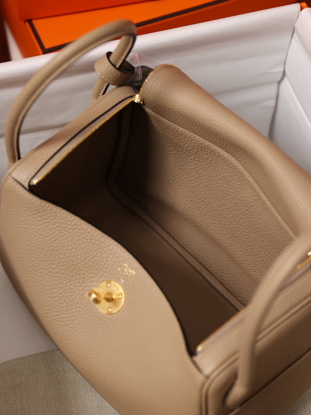 Best Replica Handbags Storehandmade Hermes Lindy 26 bag in beige togo leather bag review(Feb 2026 updated)-Best Quality adịgboroja Louis vuitton akpa Online Store, oyiri mmebe akpa ru