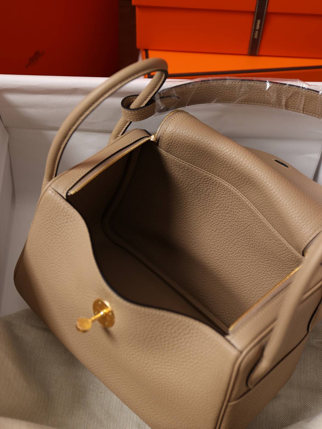 Best Replica Handbags Storehandmade Hermes Lindy 26 bag in beige togo leather bag review(Feb 2026 updated)-Best Quality adịgboroja Louis vuitton akpa Online Store, oyiri mmebe akpa ru